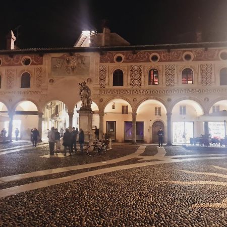 La Casa Di Ida Intero Appartamento Vigevano Eksteriør billede