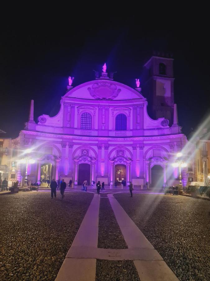 La Casa Di Ida Intero Appartamento Vigevano Eksteriør billede